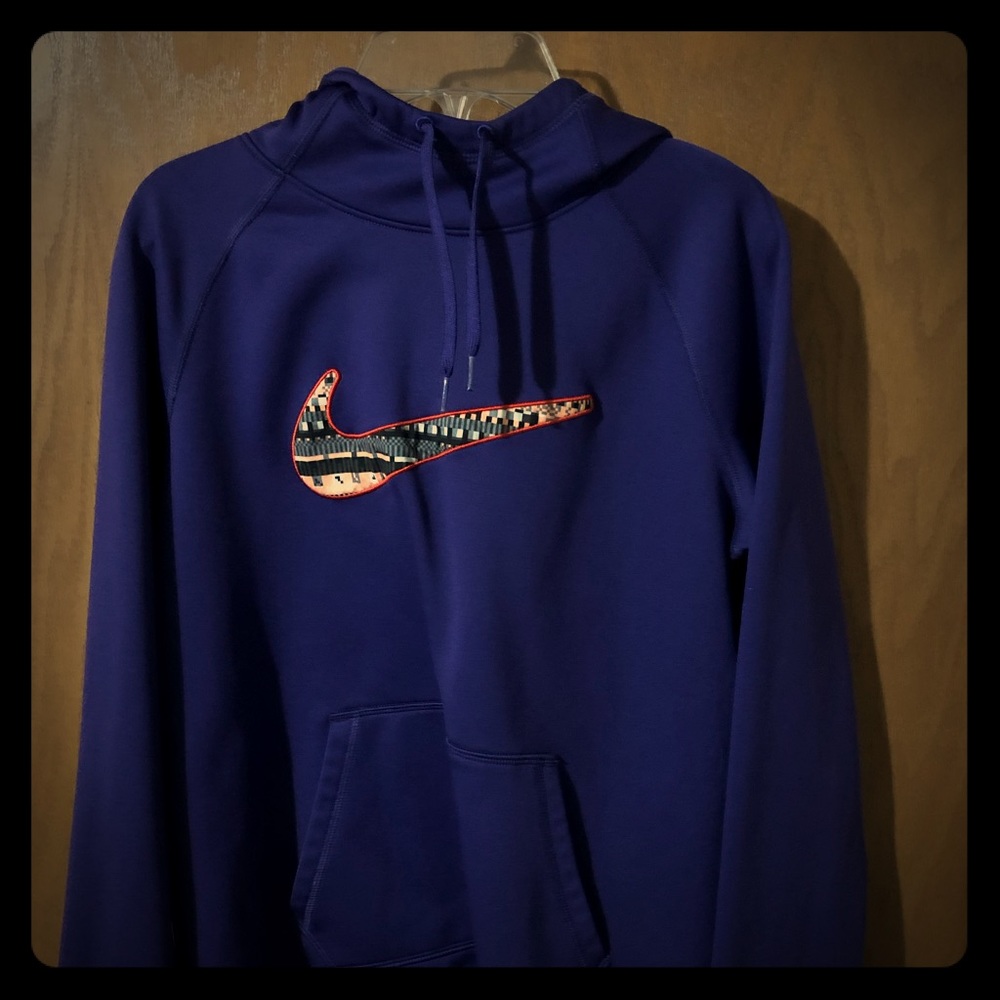 Nike Therma Fit Hoodie medium.